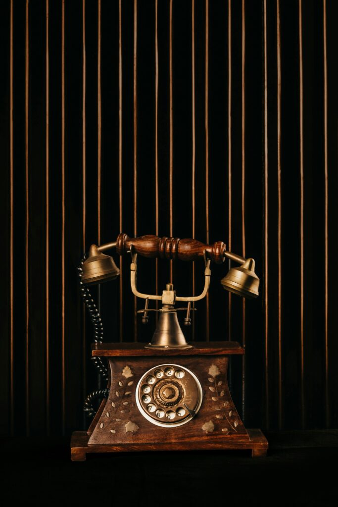 Photo of an old rotary telephone.